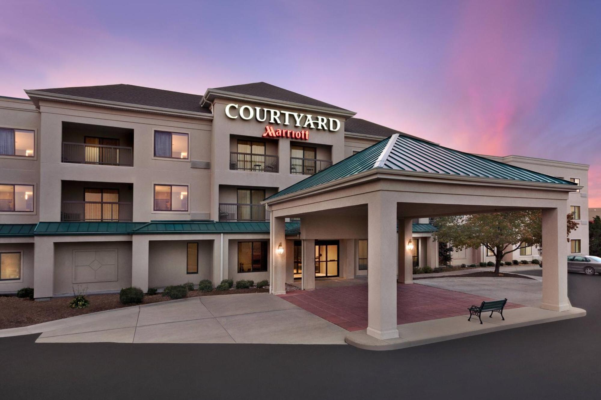 Courtyard By Marriott Topeka Ngoại thất bức ảnh