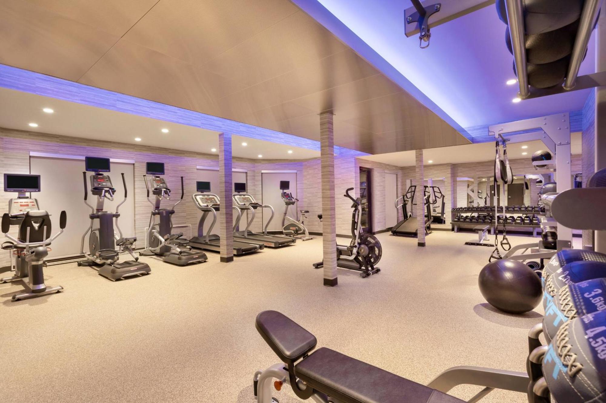 Courtyard By Marriott Topeka Ngoại thất bức ảnh