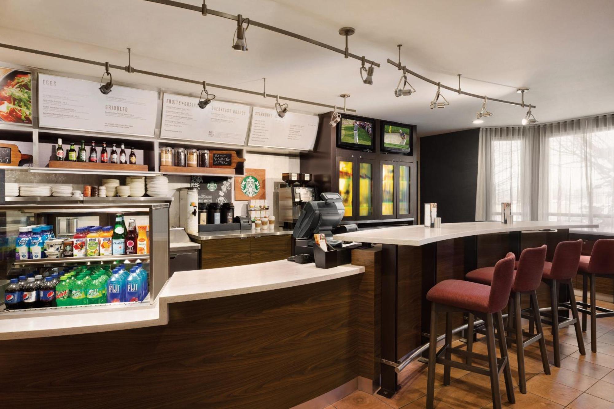 Courtyard By Marriott Topeka Ngoại thất bức ảnh