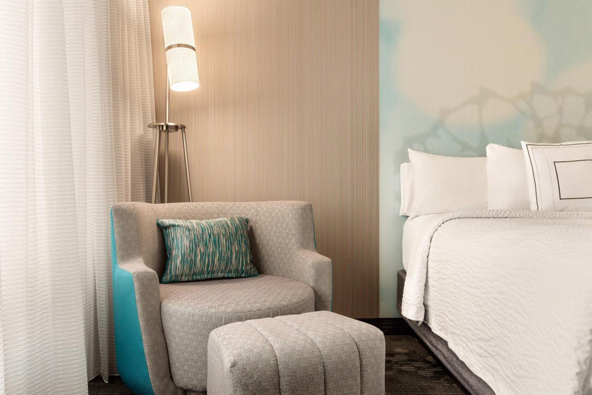 Courtyard By Marriott Topeka Ngoại thất bức ảnh