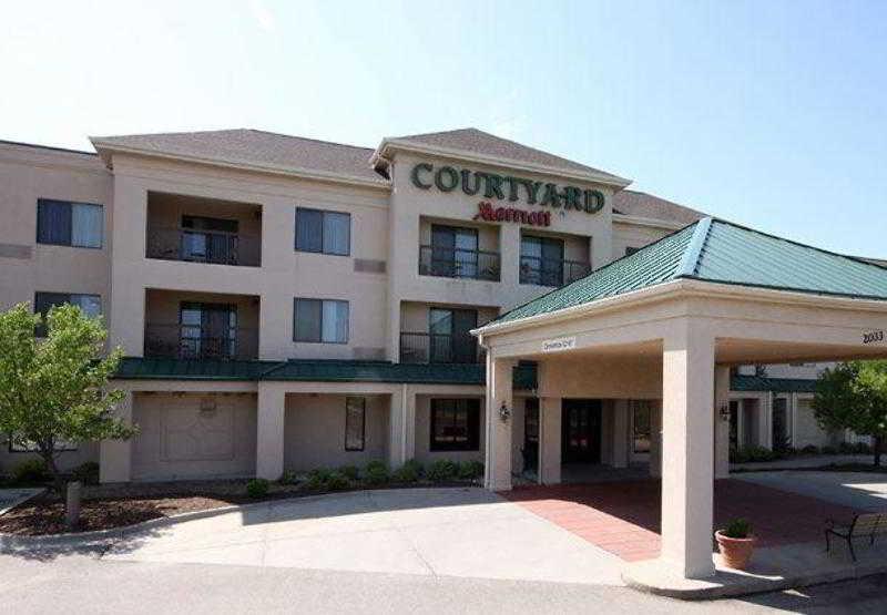 Courtyard By Marriott Topeka Ngoại thất bức ảnh