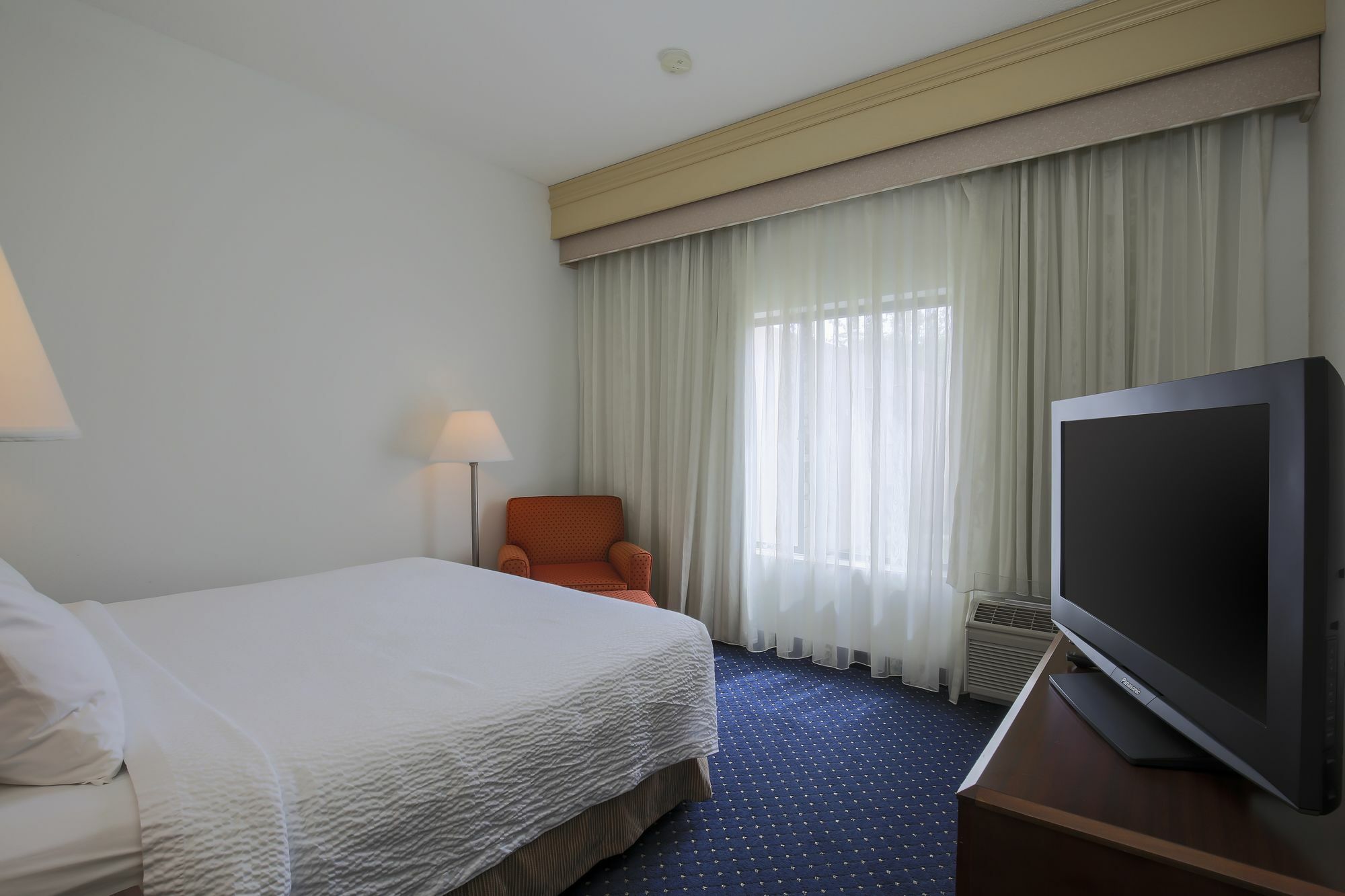 Courtyard By Marriott Topeka Ngoại thất bức ảnh