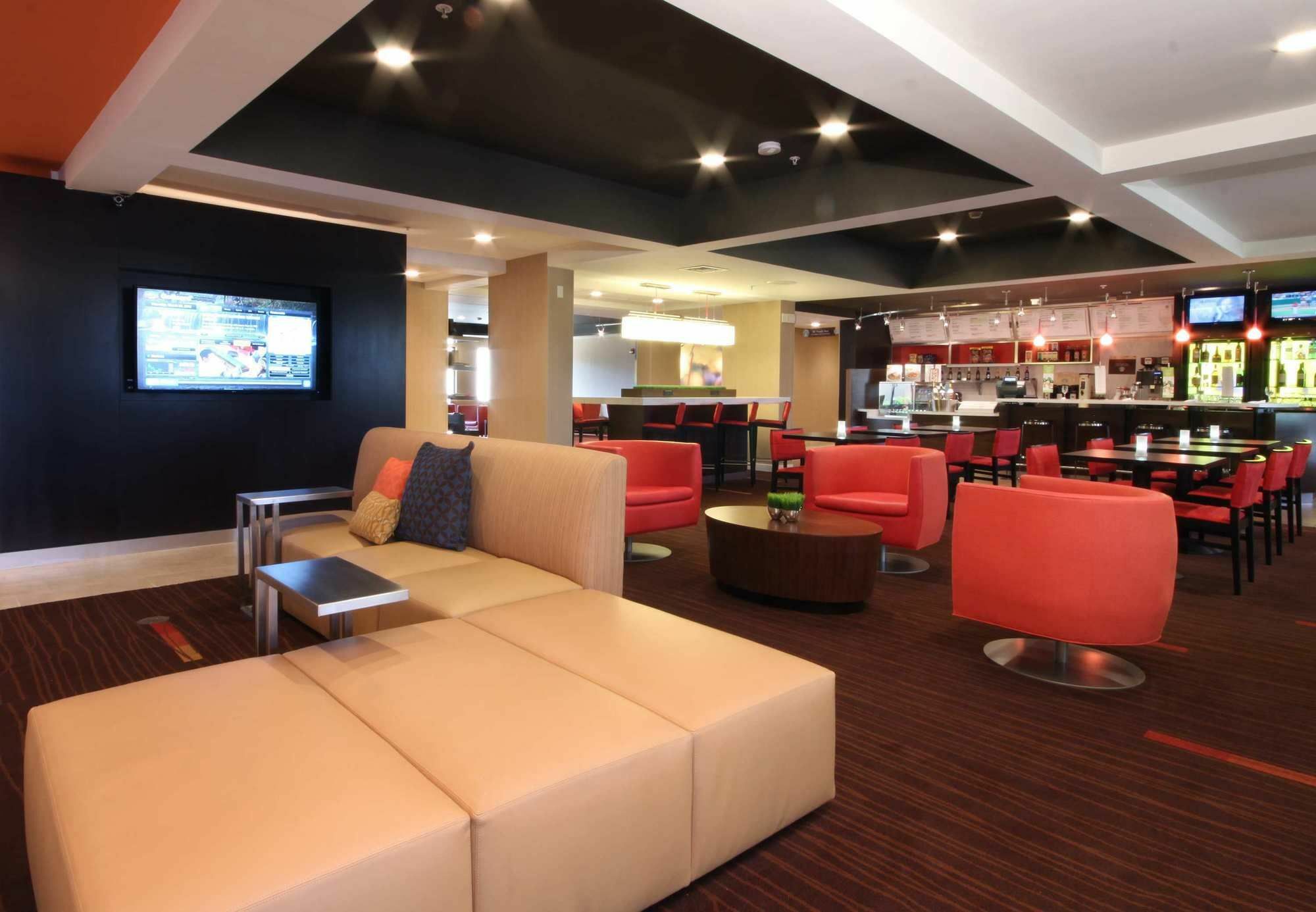 Courtyard By Marriott Topeka Ngoại thất bức ảnh